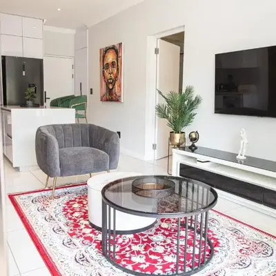 Waterkloof on Main Sassy Modern Apartment